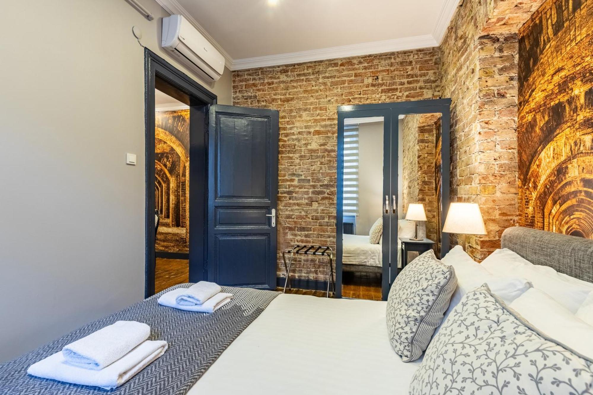 Ganbaru Tours - Flats In Galata Apartment Istanbul Exterior photo